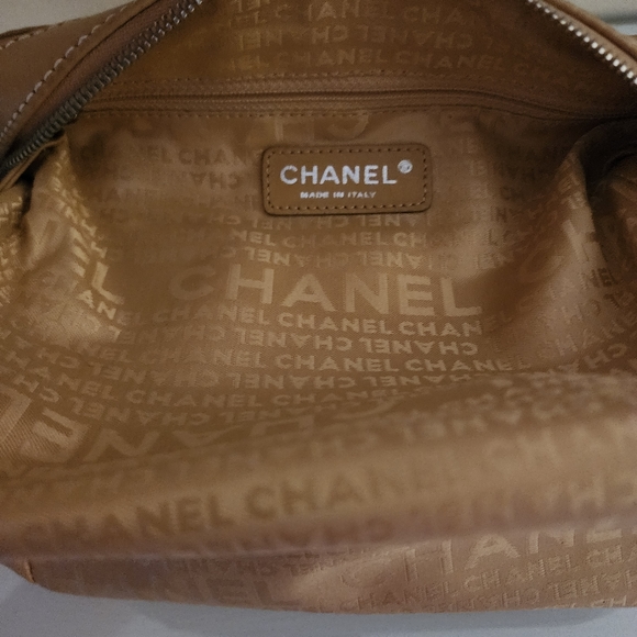 CHANEL Beige Lambskin Leather LAX Accordion Shoulder Bag - Picture 9 of 15